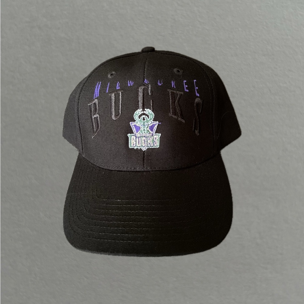 Rare, Vintage 90’s Milwaukee Bucks NBA Twins Enterprise Hat